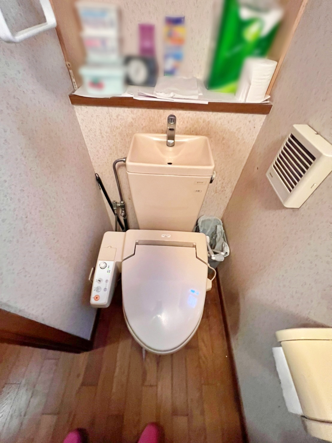 トイレをリフォーム致しました。